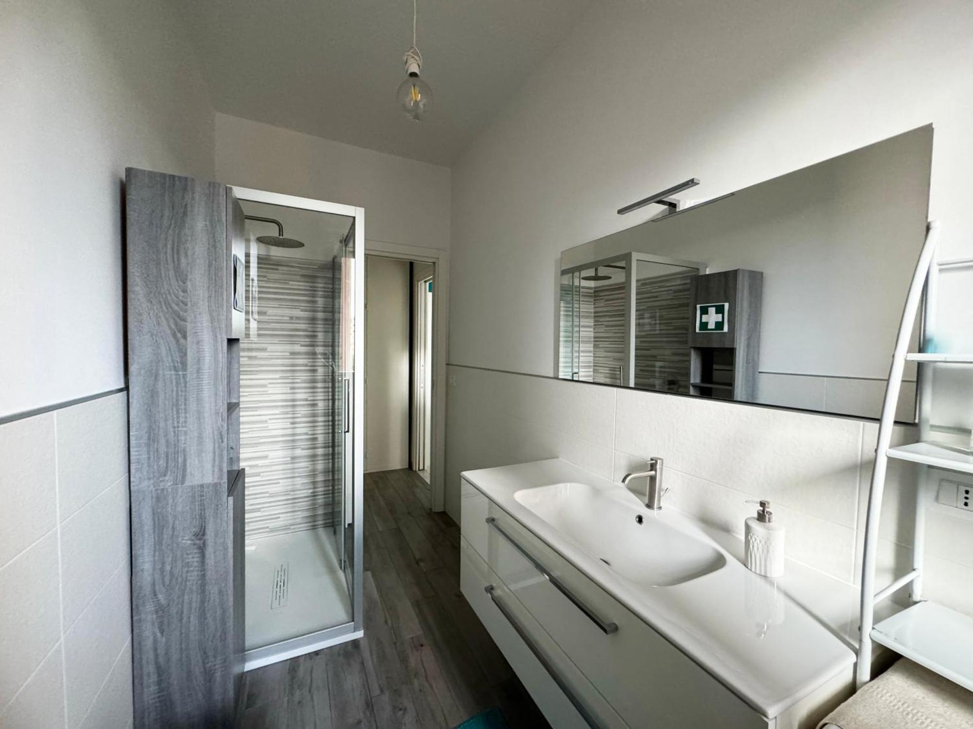 Home Stay And Relax In Milano Exteriör bild